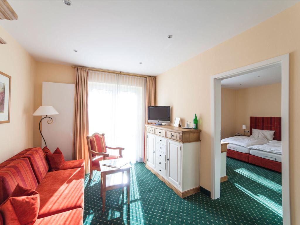 Landhotel Der Schwallenhof Bad Driburg Phòng bức ảnh